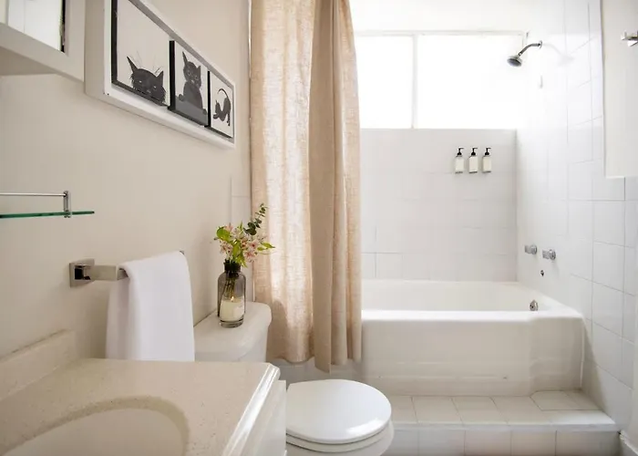 Beautiful Curated And Designed Flat In Polanco